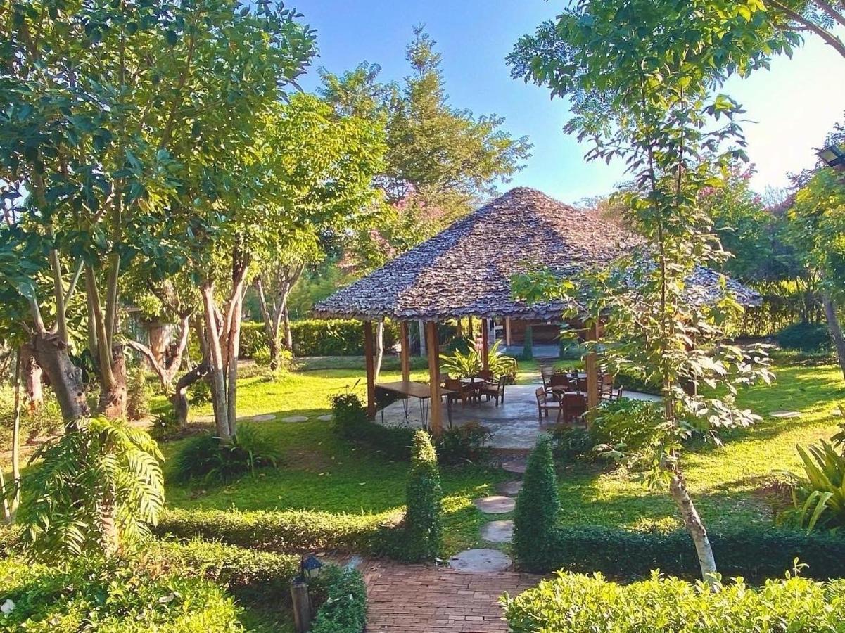 Sirita Hotel Pai Buitenkant foto